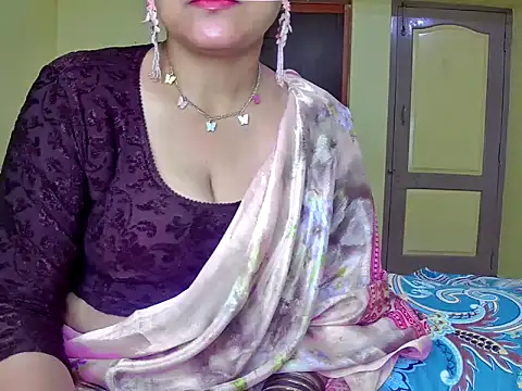 Snapshot of MasTANIYA chatting on 10.11.25 MasTANIYA online show from 10.11.25