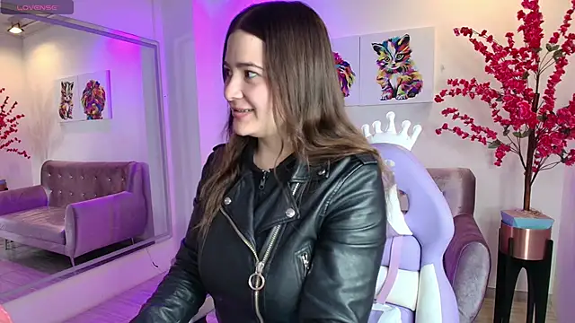 Snapshot of Antonella_wild chatting on 10.18.25 Antonella wild online show from 10.18.25