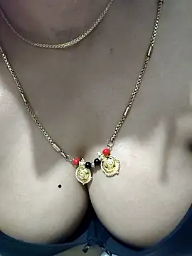 Snapshot of sesiteluguammayi chatting on 05.18.26 sesiteluguammayi online show from 05.18.26