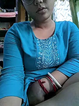 Snapshot of miss-boho chatting on 09.13.25 miss-boho online show from 09.13.25