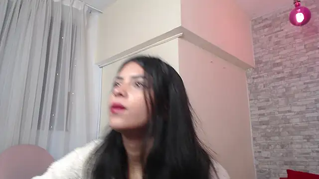 Stephany Rodriguez online show from 09.12.25