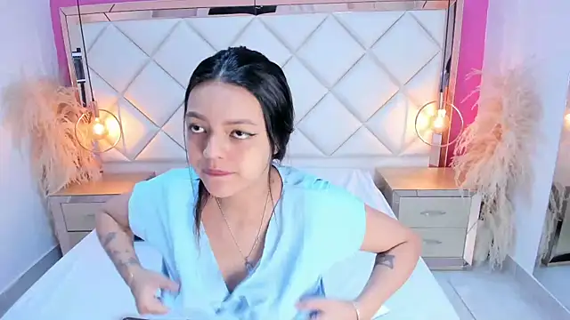 Lucianaa Collins online show from 09.16.25