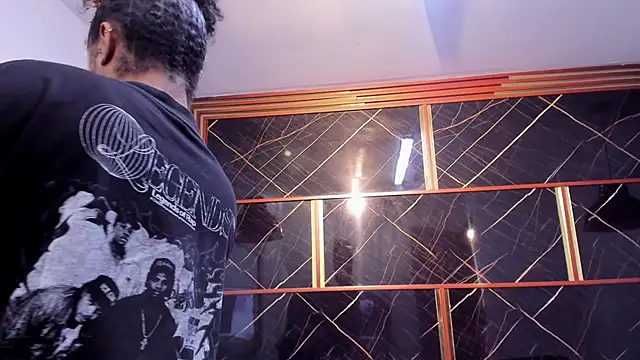 HannyThompson online show from 10.25.25