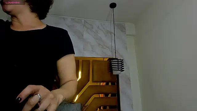 Luciifeer  online show from 10.04.25