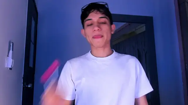 Sebax Young online show from 02.25.26