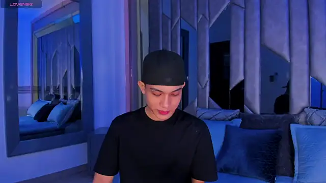 Sebax Young online show from 07.08.26