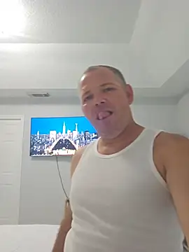 cubanitofeliz40 online show from 05.19.26