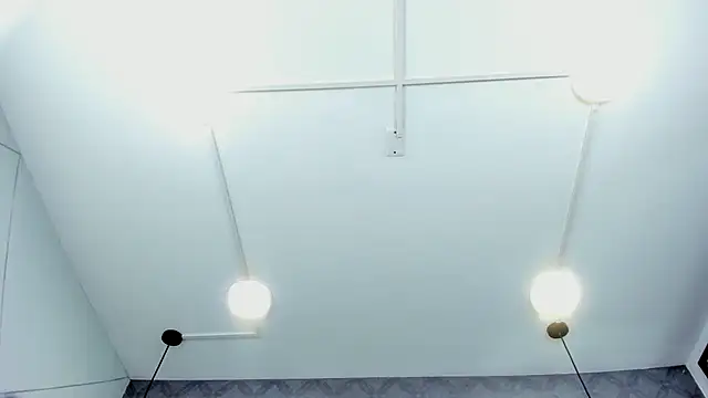 ThaliaCross online show from 10.09.25