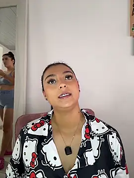 Snapshot of nicolexxaleja chatting on 04.28.26 nicolexxaleja online show from 04.28.26