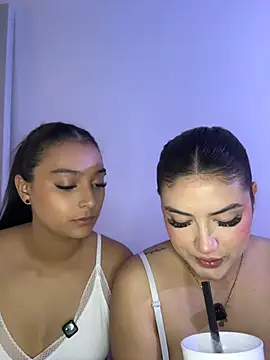 Snapshot of nicolexxaleja chatting on 05.08.26 nicolexxaleja online show from 05.08.26