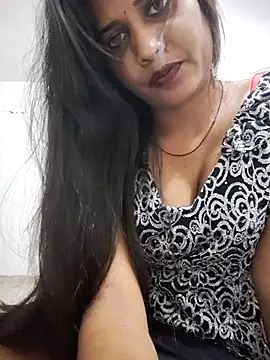 cute radhikaa online show from 03.29.26