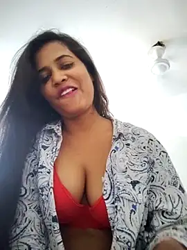 Snapshot of cute_radhikaa chatting on 04.18.26 cute radhikaa online show from 04.18.26