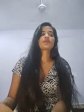 Snapshot of cute_radhikaa chatting on 05.28.26 cute radhikaa online show from 05.28.26