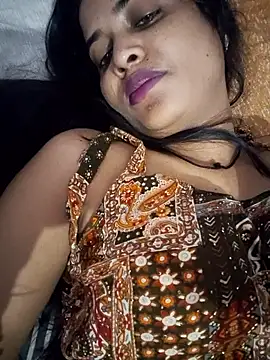 cute radhikaa online show from 06.05.26