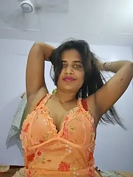 cute radhikaa online show from 07.10.26