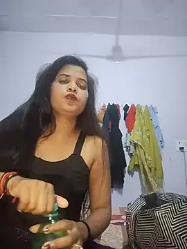 cute radhikaa online show from 07.18.26