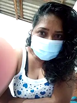 Snapshot of boosypussy chatting on 11.18.25 boosypussy online show from 11.18.25