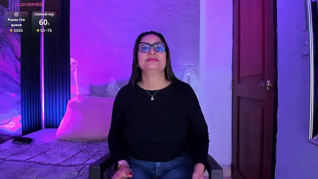Snapshot of Agatha_Pleasure chatting on 03.05.26 Agatha Pleasure online show from 03.05.26