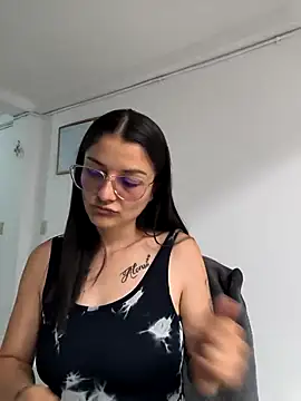 Coralinne   online show from 05.04.26