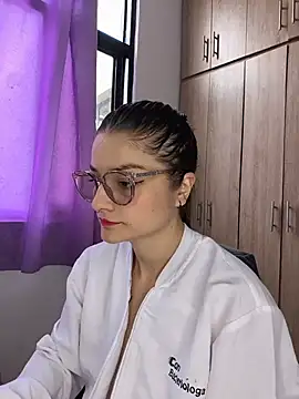 Coralinne   online show from 07.04.26