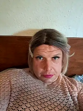 VanessaSissyGay online show from 10.31.25