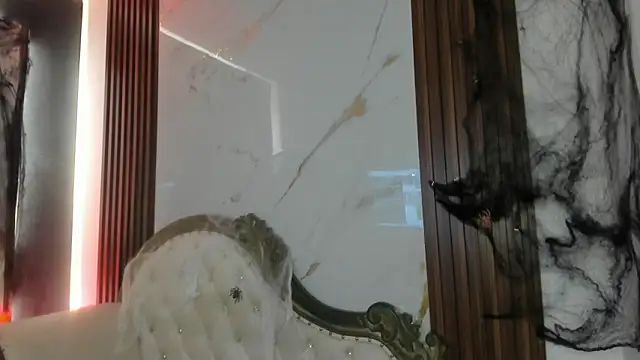 CoralieBronson online show from 10.26.25