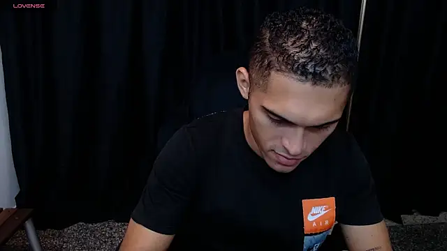 Snapshot of Derek_Storm_ chatting on 11.15.25 Derek Storm online show from 11.15.25