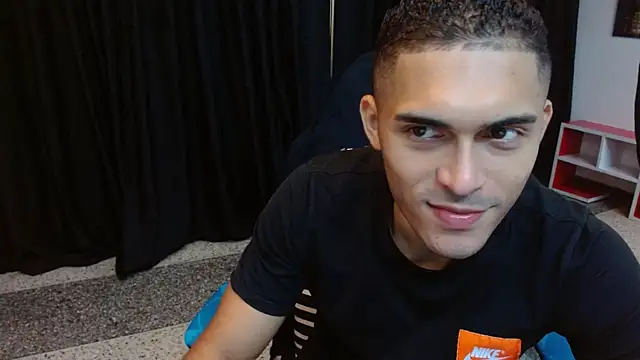 Snapshot of Derek_Storm_ chatting on 11.27.25 Derek Storm online show from 11.27.25