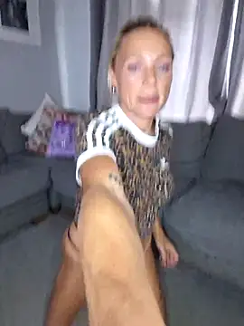 Bellarose xx online show from 09.17.25