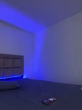 EmilyNoir1 online show from 12.19.25