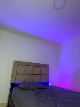 EmilyNoir1 online show from 12.21.25