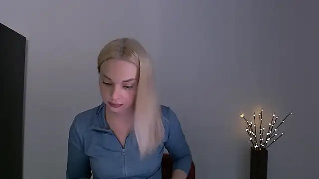 Snapshot of Lia_noo_regrets chatting on 07.25.26 Lia noo regrets online show from 07.25.26