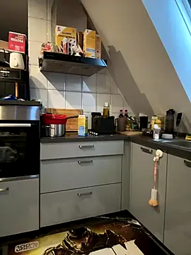 SweetTeenGirl online show from 10.08.25