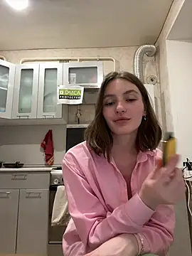 Snapshot of ZariaFlame chatting on 05.19.26 ZariaFlame online show from 05.19.26