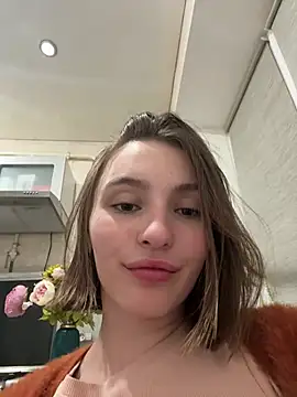 Snapshot of ZariaFlame chatting on 06.17.26 ZariaFlame online show from 06.17.26