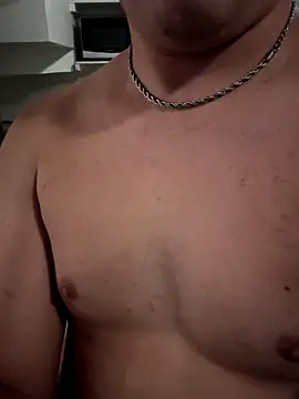 Snapshot of FranVergaLoca chatting on 11.16.25 FranVergaLoca online show from 11.16.25