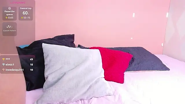 MySugarmoomy online show from 10.31.25