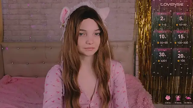 Snapshot of AnimeAlica18 chatting on 02.14.26 AnimeAlica18 online show from 02.14.26