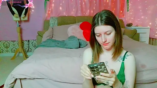 Marinaxmonroe online show from 05.24.26