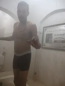 Snapshot of lacoste12 chatting on 11.01.25 lacoste12 online show from 11.01.25