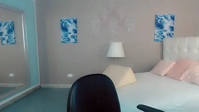 maddissonivanova online show from 02.11.26