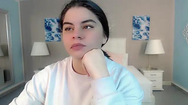 Snapshot of maddissonivanova chatting on 03.02.26 maddissonivanova online show from 03.02.26