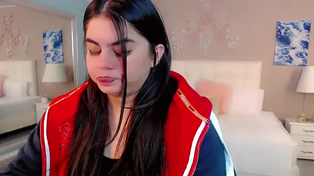 Snapshot of maddissonivanova chatting on 03.08.26 maddissonivanova online show from 03.08.26