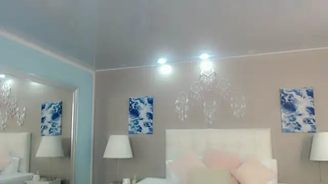 Snapshot of maddissonivanova chatting on 03.12.26 maddissonivanova online show from 03.12.26