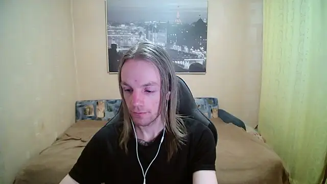 Snapshot of AdamDickens chatting on 03.31.26 AdamDickens online show from 03.31.26