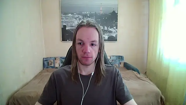 Snapshot of AdamDickens chatting on 04.01.26 AdamDickens online show from 04.01.26