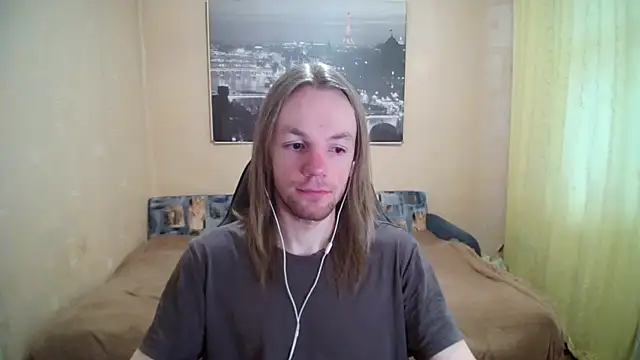 Snapshot of AdamDickens chatting on 04.05.26 AdamDickens online show from 04.05.26