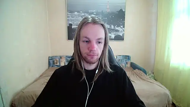 Snapshot of AdamDickens chatting on 04.08.26 AdamDickens online show from 04.08.26