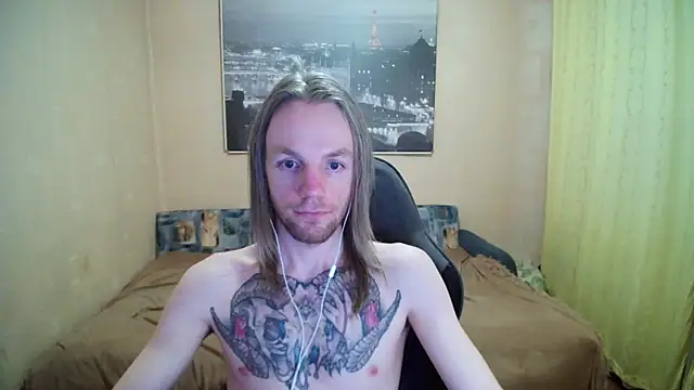 Snapshot of AdamDickens chatting on 04.09.26 AdamDickens online show from 04.09.26