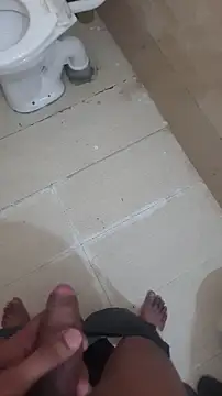 Snapshot of indoreboy1 chatting on 10.25.25 indoreboy1 online show from 10.25.25